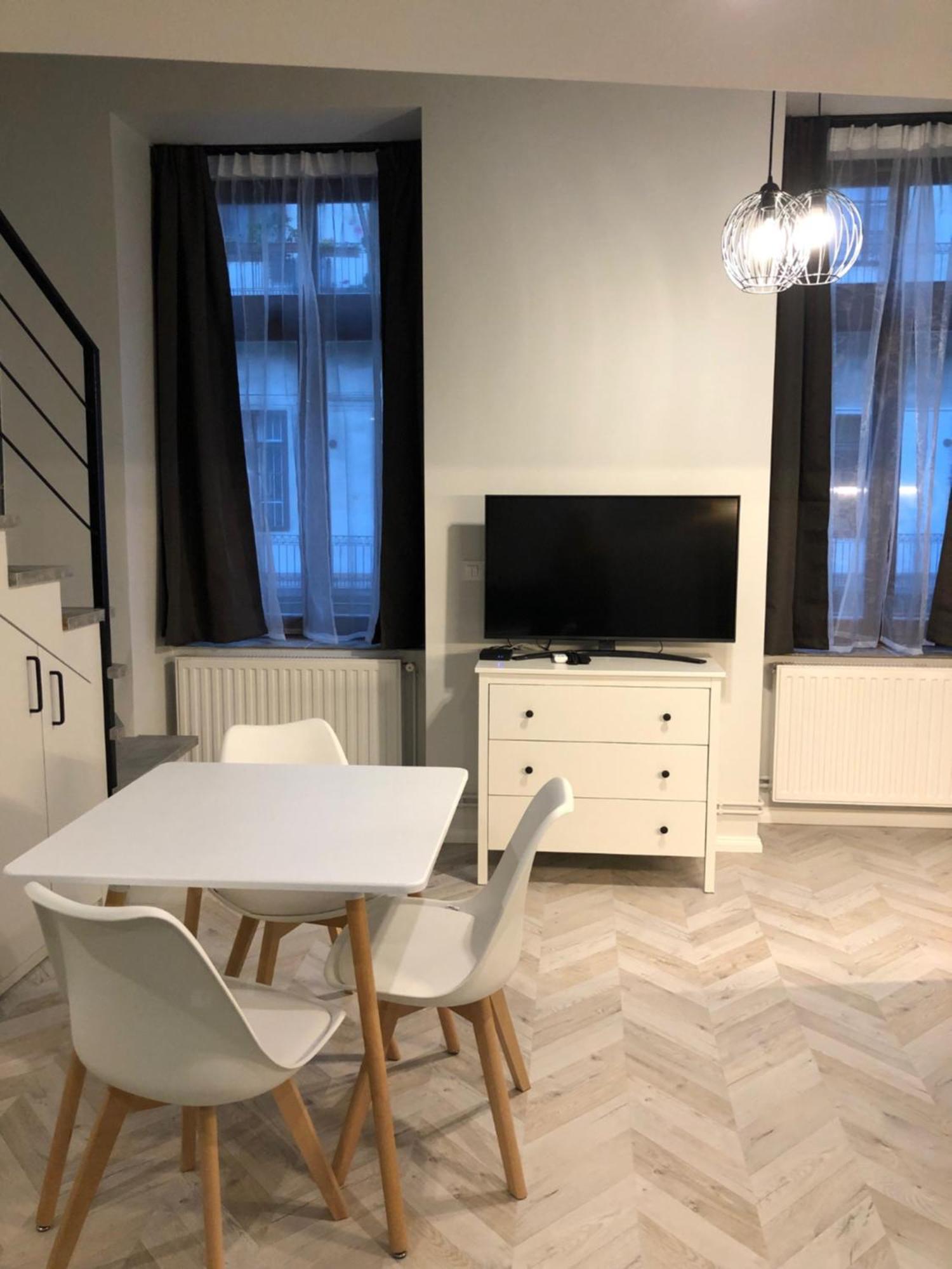 All In Apartman V. ブダペスト エクステリア 写真